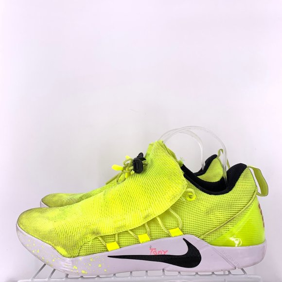 nike kobe ad nxt volt